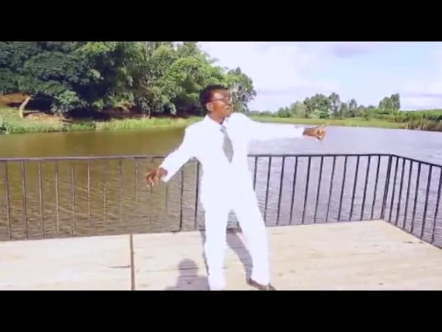 Shari Martin -  Ni Yesu Kazaliwa (Official Music Video)