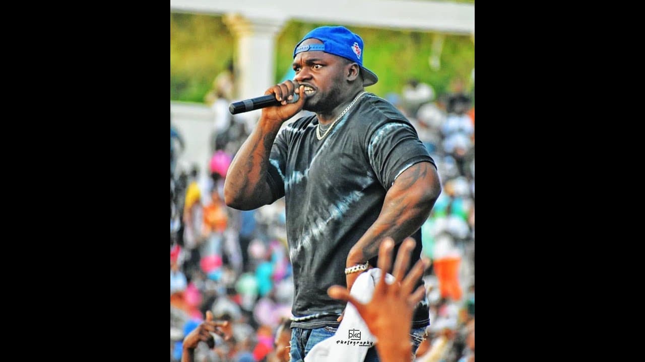 Khaligraph Jones mix song| Kwendaa!!| Tuma kitu| Leave me alone| Yes bana| Now you know| L magere