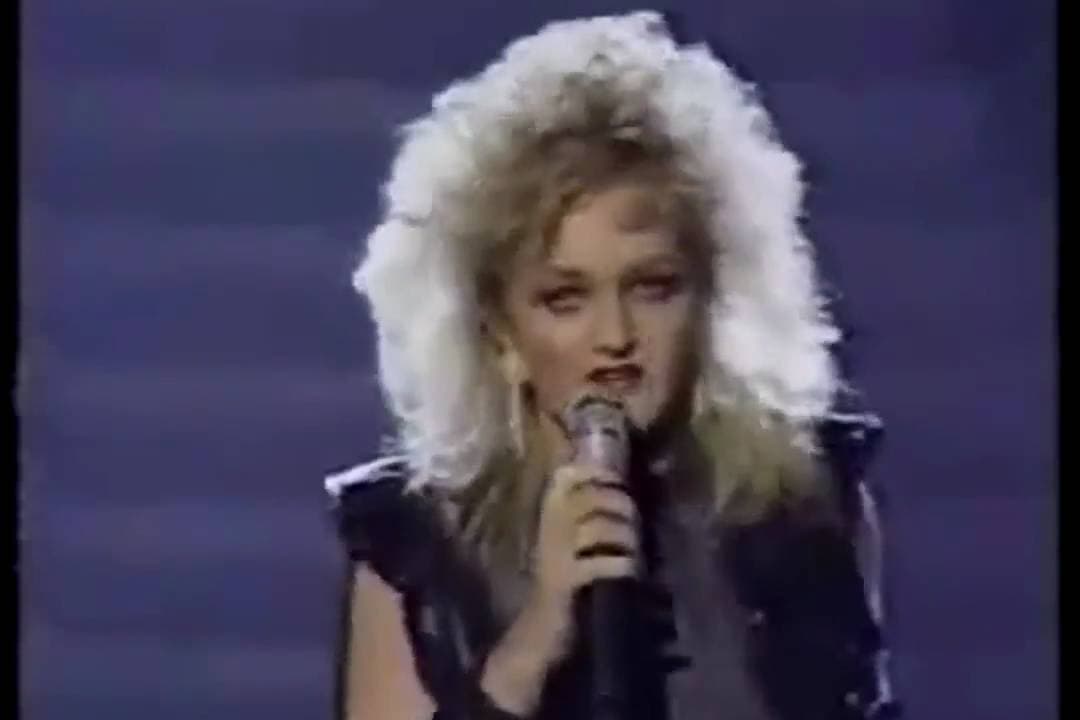 Bonnie     Tyler     --   Total   Eclipse  Of  The  Heart   [[   Official   Live  Video ]]  HD