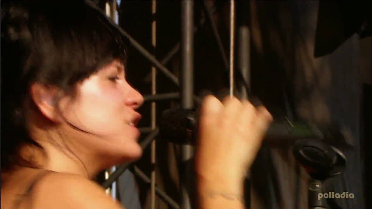 Lily Allen - It's Not Fair (Live @ V Festival 2009) HD1080