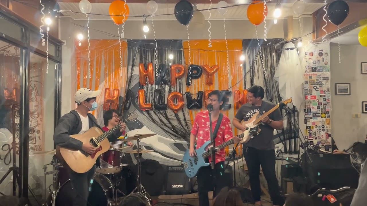 Aphrodite (The Ridleys cover) - Shirley Tide | Live @ Jess & Pat's