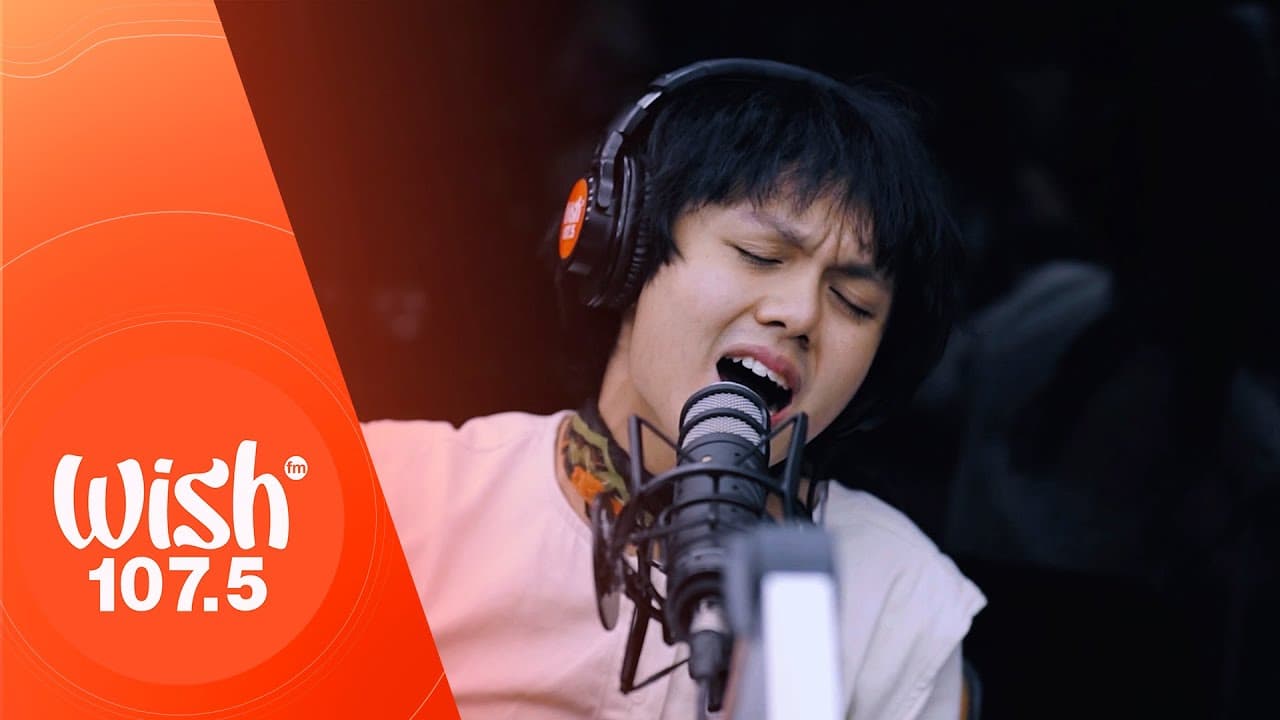 Zild performs “Apat” LIVE on Wish 107.5 Bus