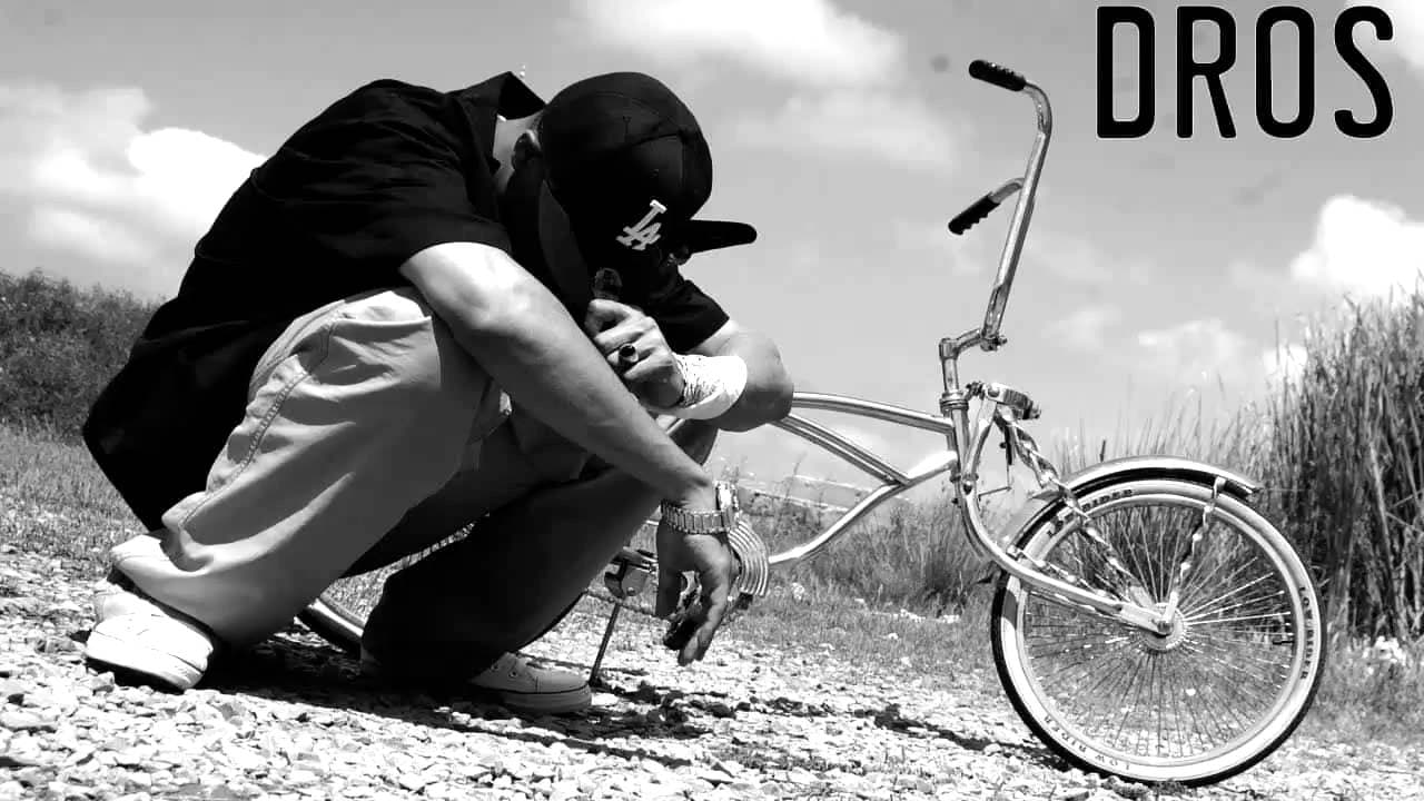 Dizzy DROS - Zan9a Kat Hdar [Mixtape: 3azzy 3ando Stylo]
