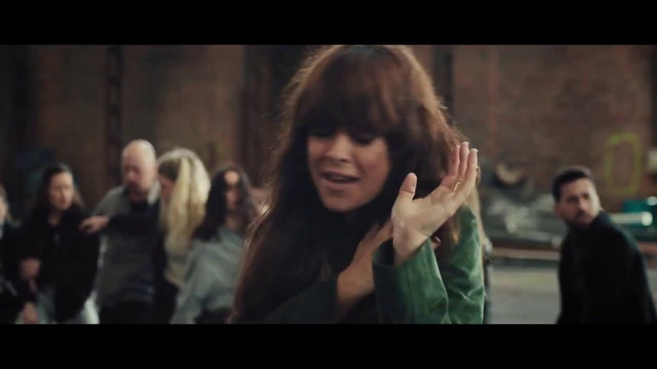 Vanesa Martín - Despedida y cierre feat. Manuel Carrasco (Videoclip Oficial)
