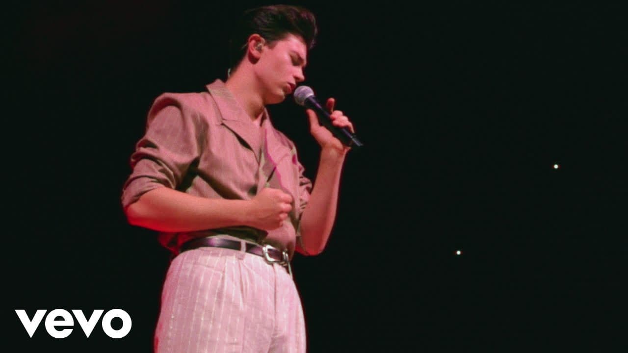 Elliot James Reay - Unchained Melody (Live)
